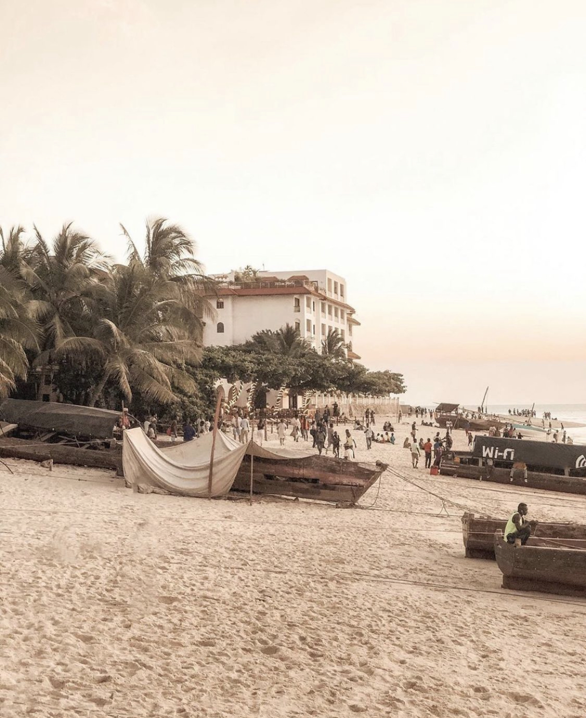 Zanzibar travel guide - Forodhani - Stone Town beach