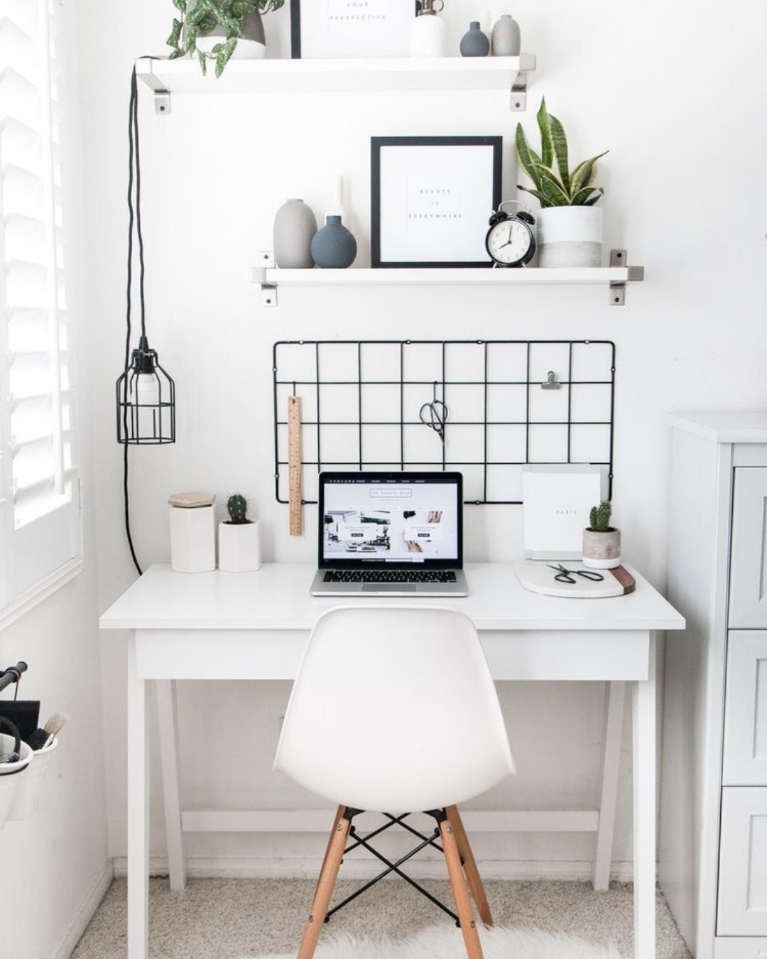 11 Work Office Decorating Ideas to Boost Productivity and Mood