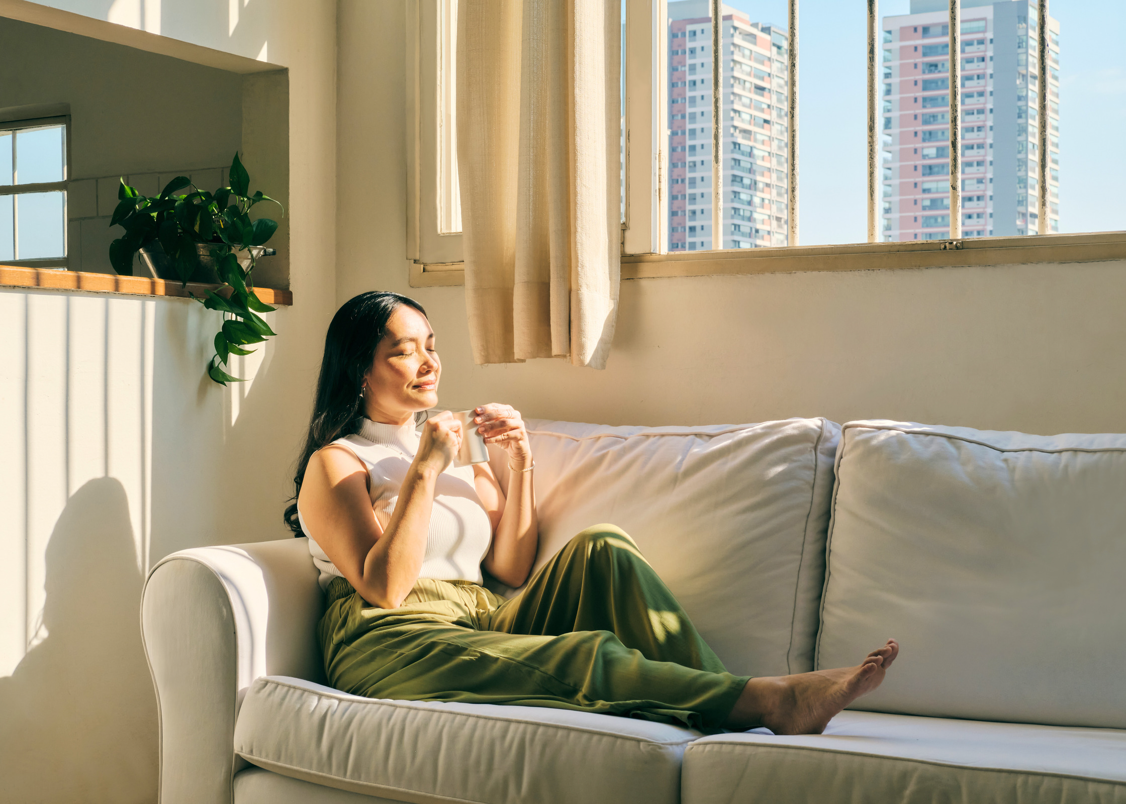 How To Relax After a Stressful Day: 17 Ways To Unwind And Decompress