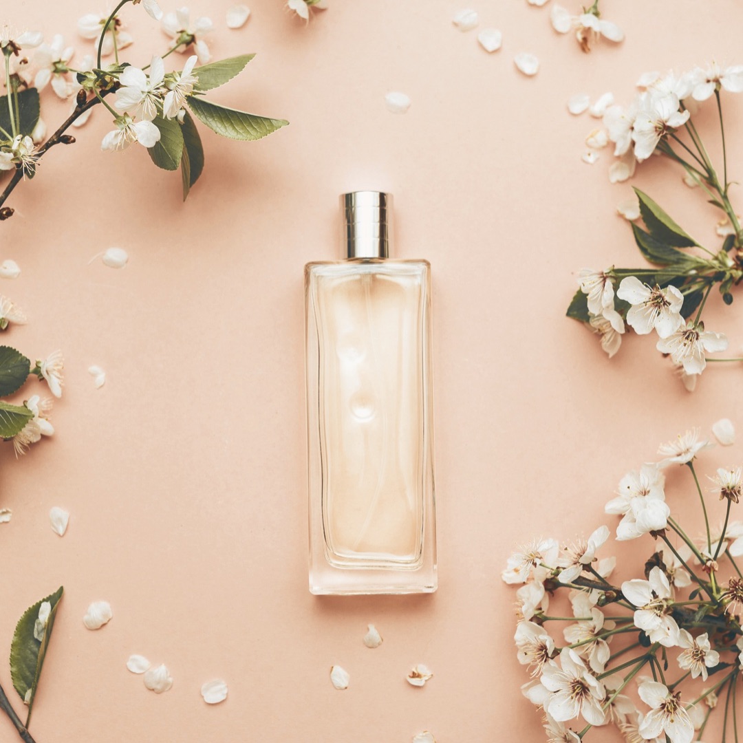 the best summer fragrances for women. summer perfumes. perfect summer scents. what perfumes are good for summer. how to find the perfect summer fragrance